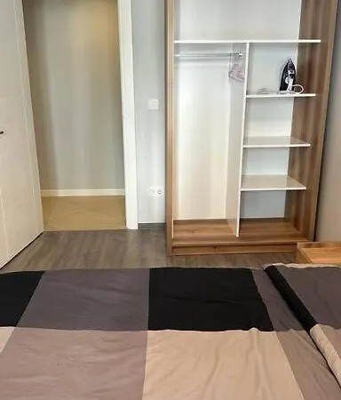 Wonderful Flat Near Akbati Mall 아파트